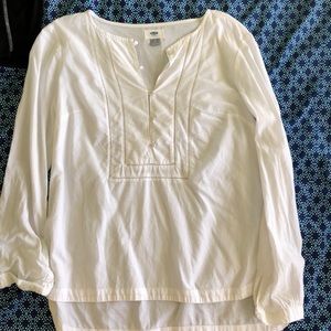 White Old Navy top